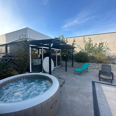 Superbe Appartement Avec Piscine Et Spa Privatif Villeneuve-lès-Béziers Extérieur photo