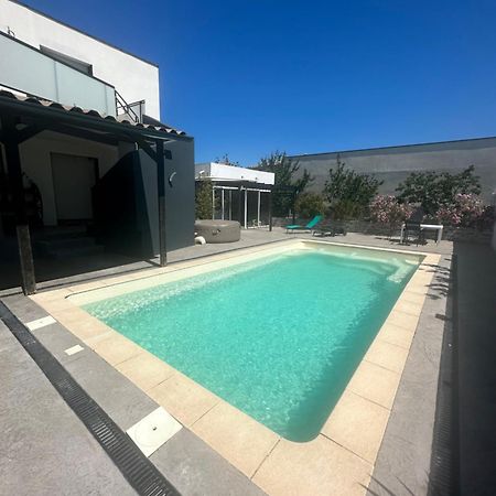 Superbe Appartement Avec Piscine Et Spa Privatif Villeneuve-lès-Béziers Extérieur photo