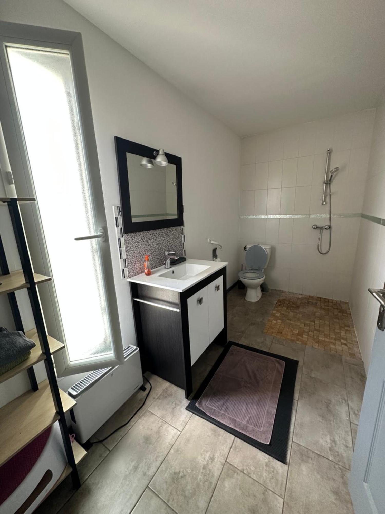 Superbe Appartement Avec Piscine Et Spa Privatif Villeneuve-lès-Béziers Extérieur photo