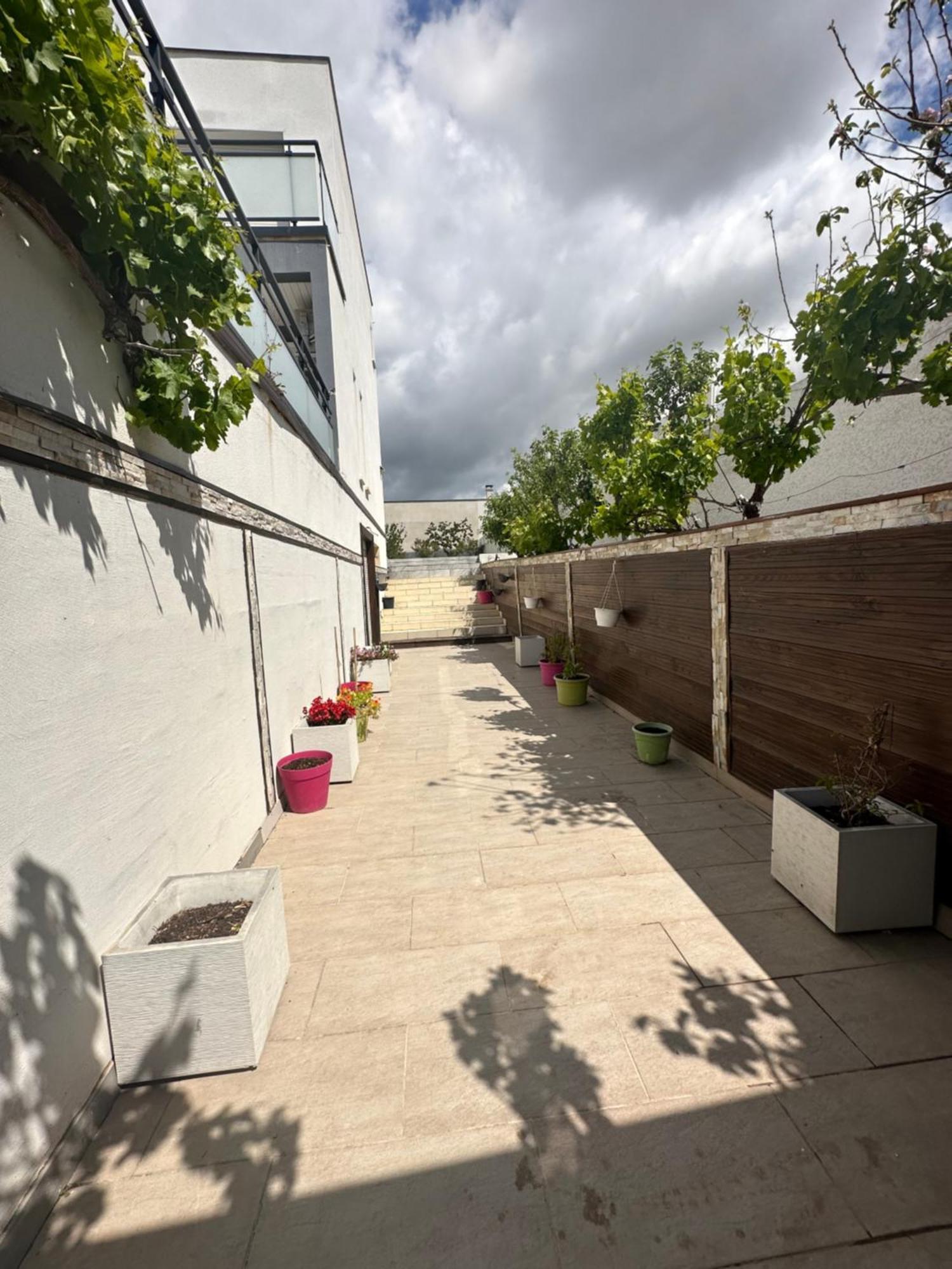 Superbe Appartement Avec Piscine Et Spa Privatif Villeneuve-lès-Béziers Extérieur photo